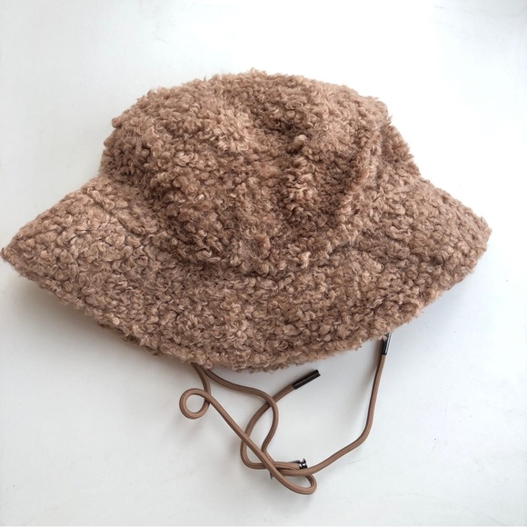 Moncler Toggle Ties Faux-shearling Bucket Hat - Picture 6 of 10